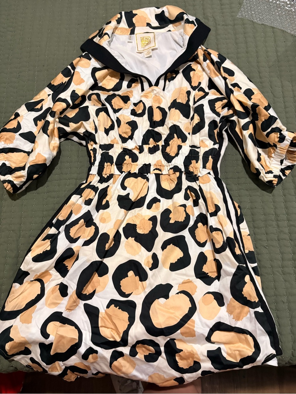 Women's Black & Cream Leopard-Print Short Dress